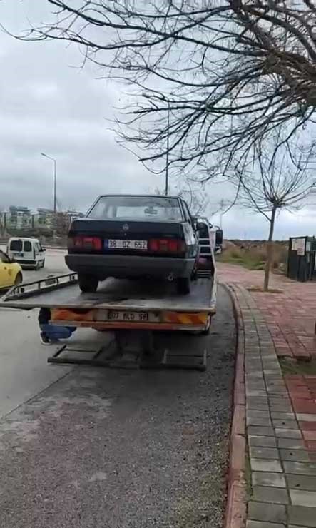 Şehit kardeşine küfreden milletvekiline hakaret etti, davayı kaybedince aracı haczedildi
