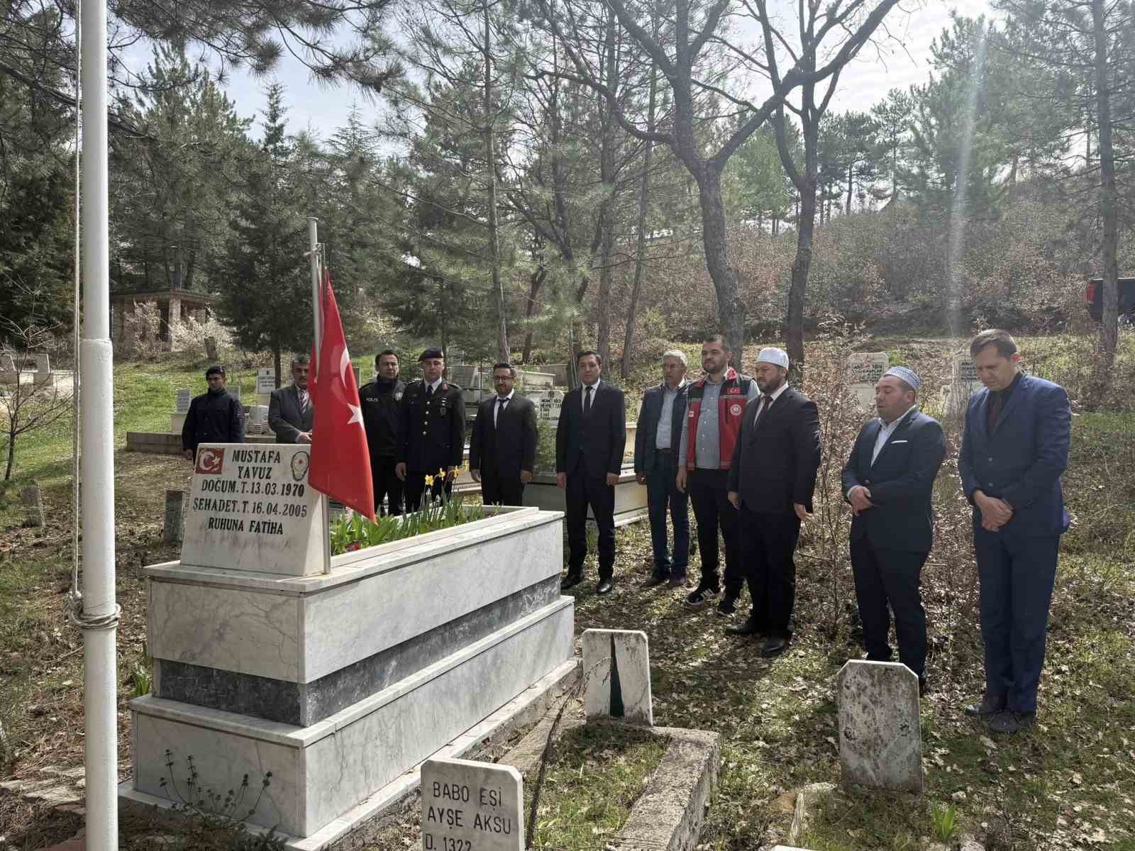 Şehit Polis Memuru Mustafa Yavuz mezarı başında anıldı
