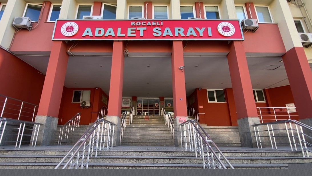 Şehit polislerin katili DEAŞ’lı teröristin dijital izleri Kocaeli’deki şüphelilere uzandı
