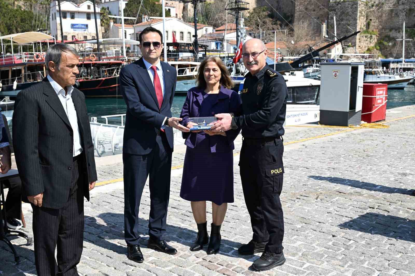 Şehit Veysel Özkayacan’ın adı verilen karakol botu mavi vatanda göreve başladı
