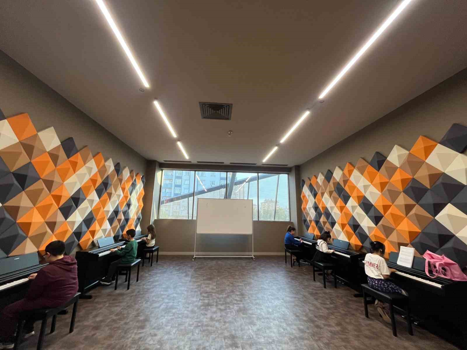 Şehitkamil Sanat Akademisi’nde eğitimler başladı
