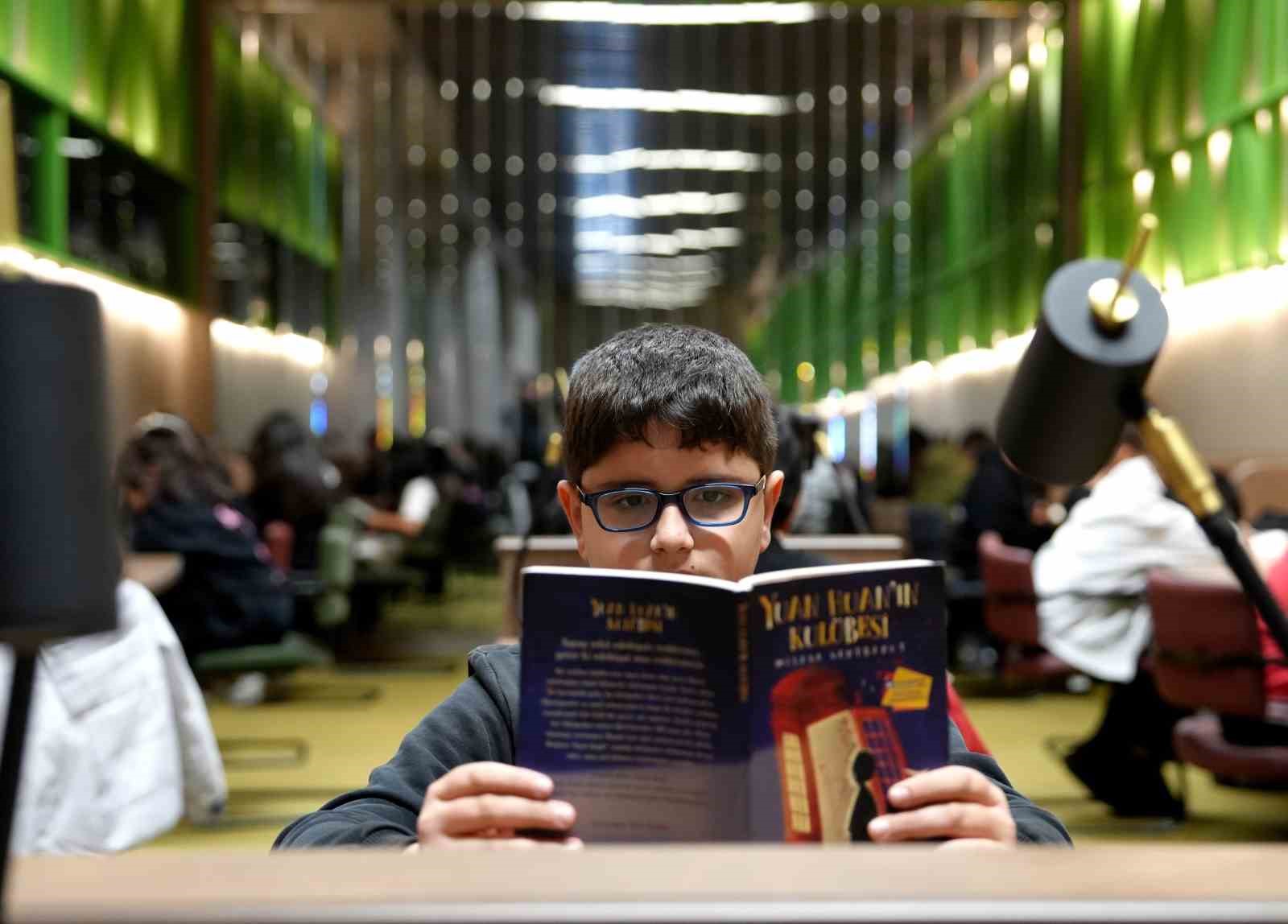 Şehitkamil’de kütüphaneler haftası etkinliklerle kutlandı
Şehitkamil’de kütüphaneler haftası etkinliklerle kutlandı