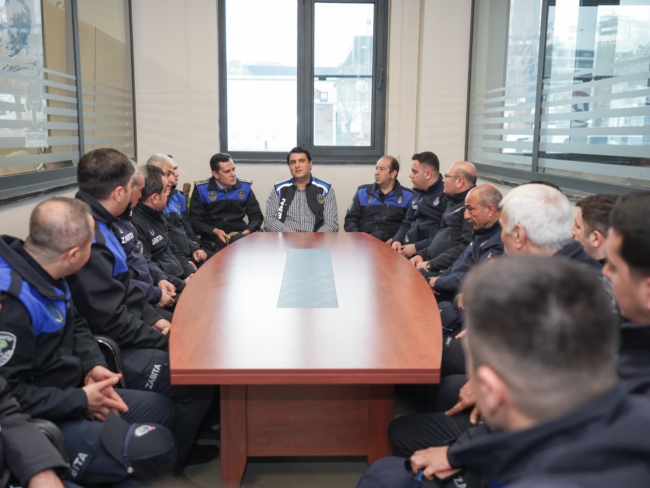 Şehitkamil’de okul çevrelerinde güvenlik seferberliği
Şehitkamil’de okul çevrelerinde güvenlik seferberliği