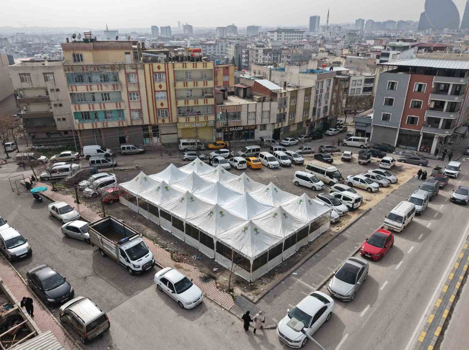 Şehitkamil’de Ramazan bereketi sofralara taşınıyor
