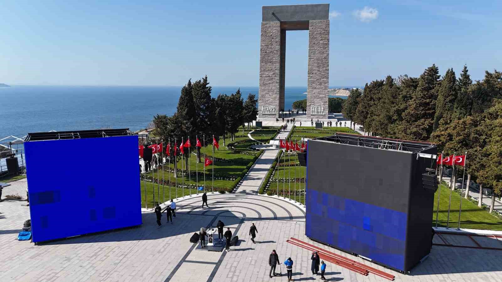 Şehitler Abidesi’nde 18 Mart tören hazırlıkları devam ediyor
