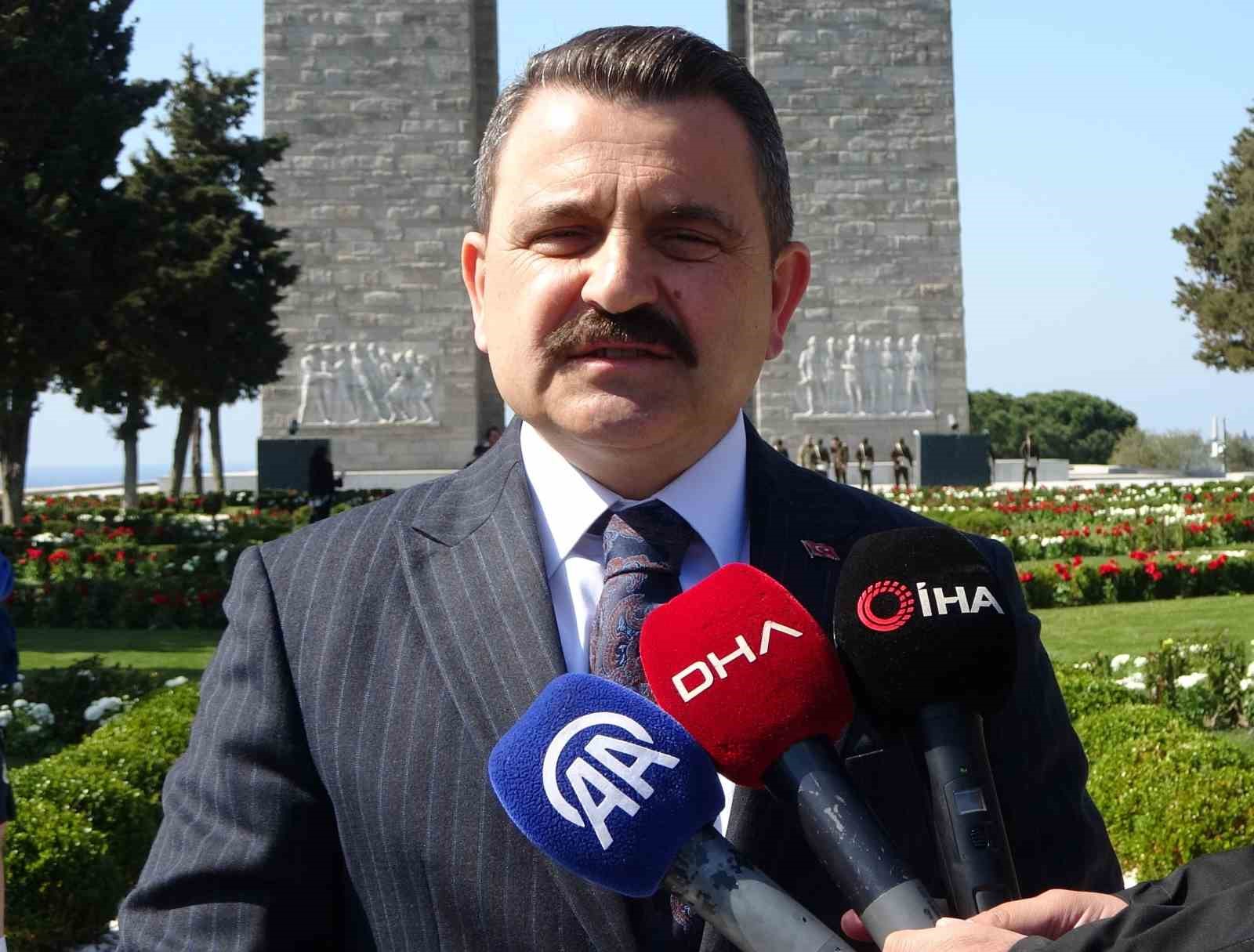 Şehitler Abidesi’nde 18 Mart tören hazırlıkları devam ediyor
