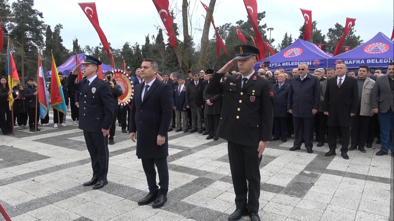 Şehitler Bafra’da dualarla anıldı
