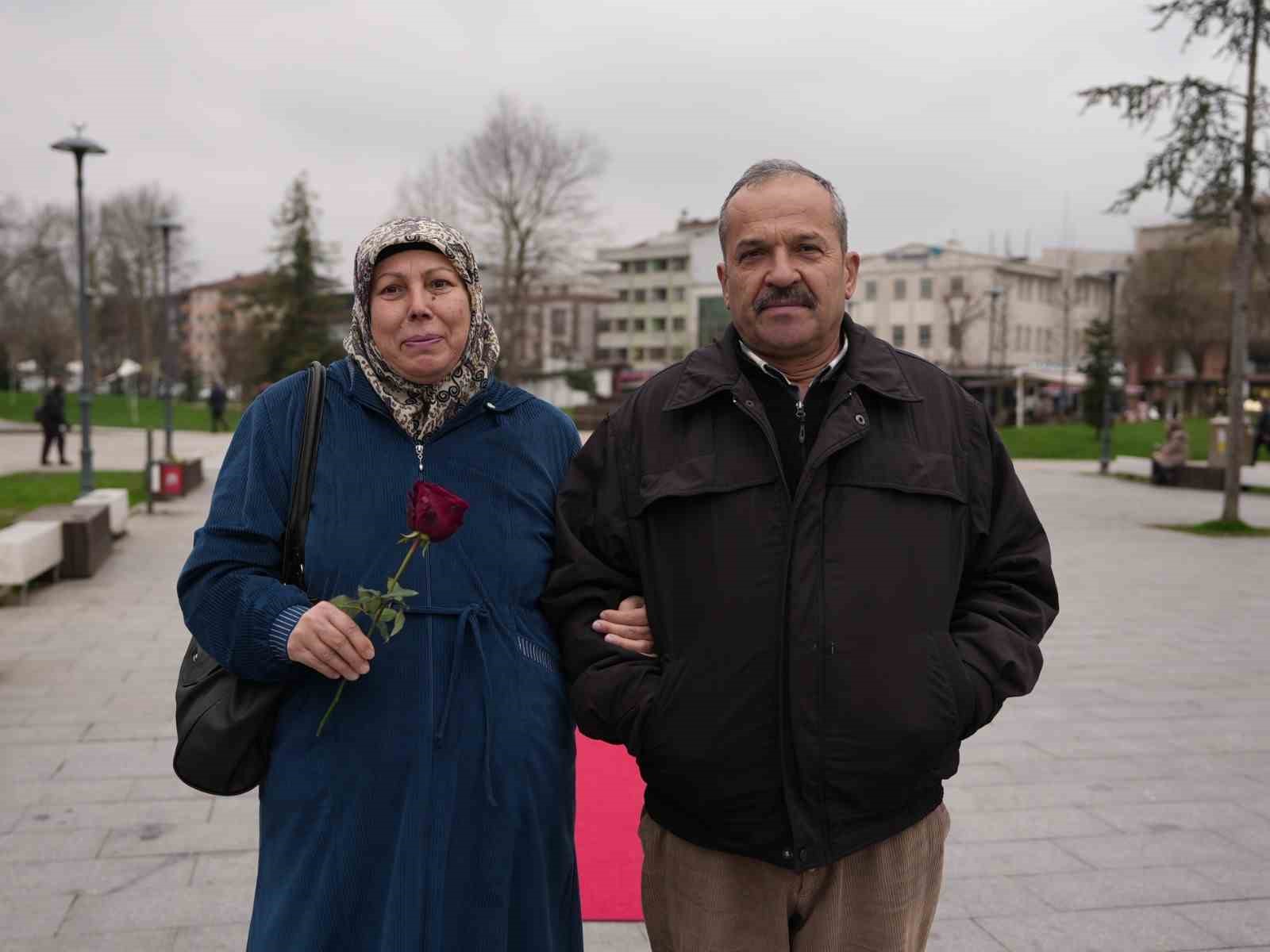 Şehrin kalbinde çiftlere 14 Şubat sürprizi
