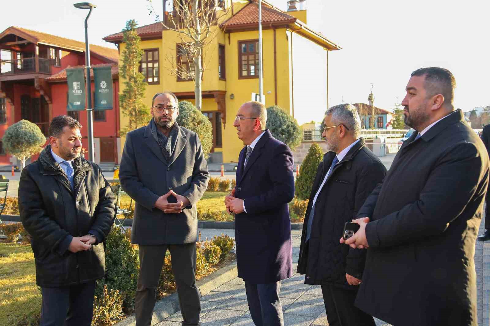 Şehrin yeni buluşma noktası; Suriçi Çarşısı hareketleniyor
