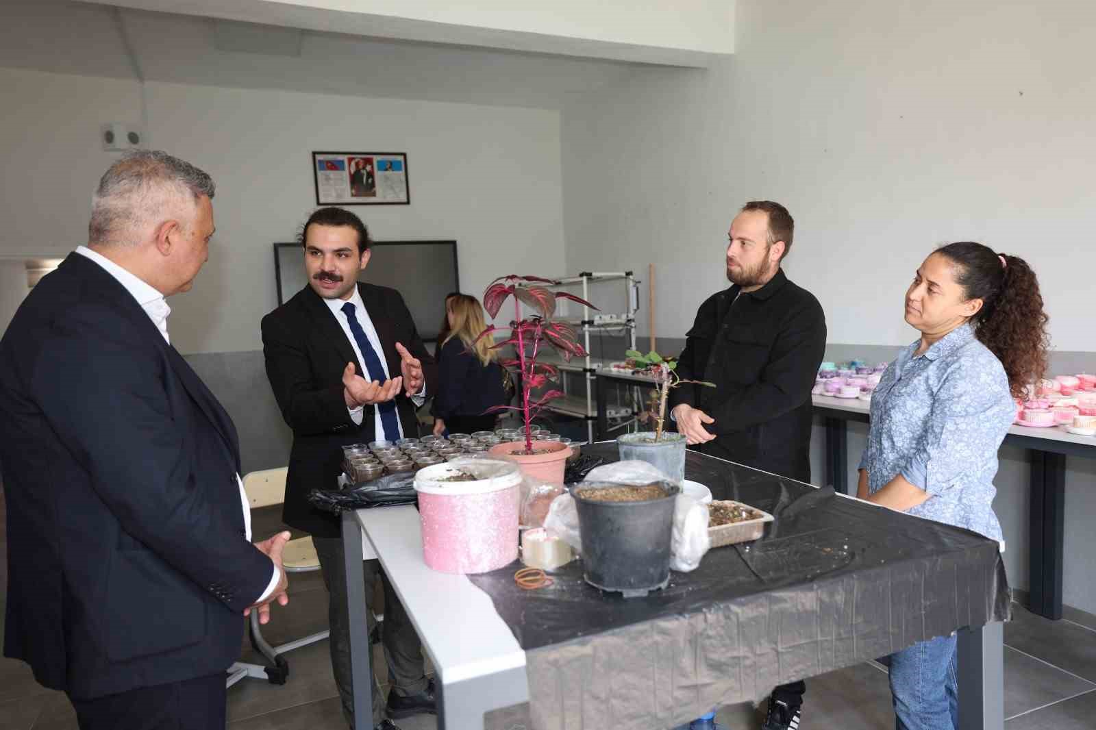 Şehzadeler’de engelsiz hizmet için iki belediyeden güç birliği
