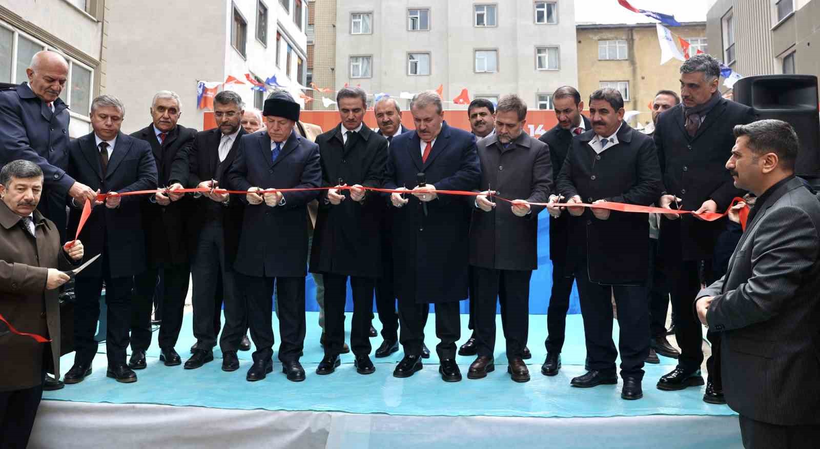 Sekmen: "Bu pazar; gönül belediyeciliğinin en güzel eseridir"
Sekmen: "Bu pazar; gönül belediyeciliğinin en güzel eseridir"