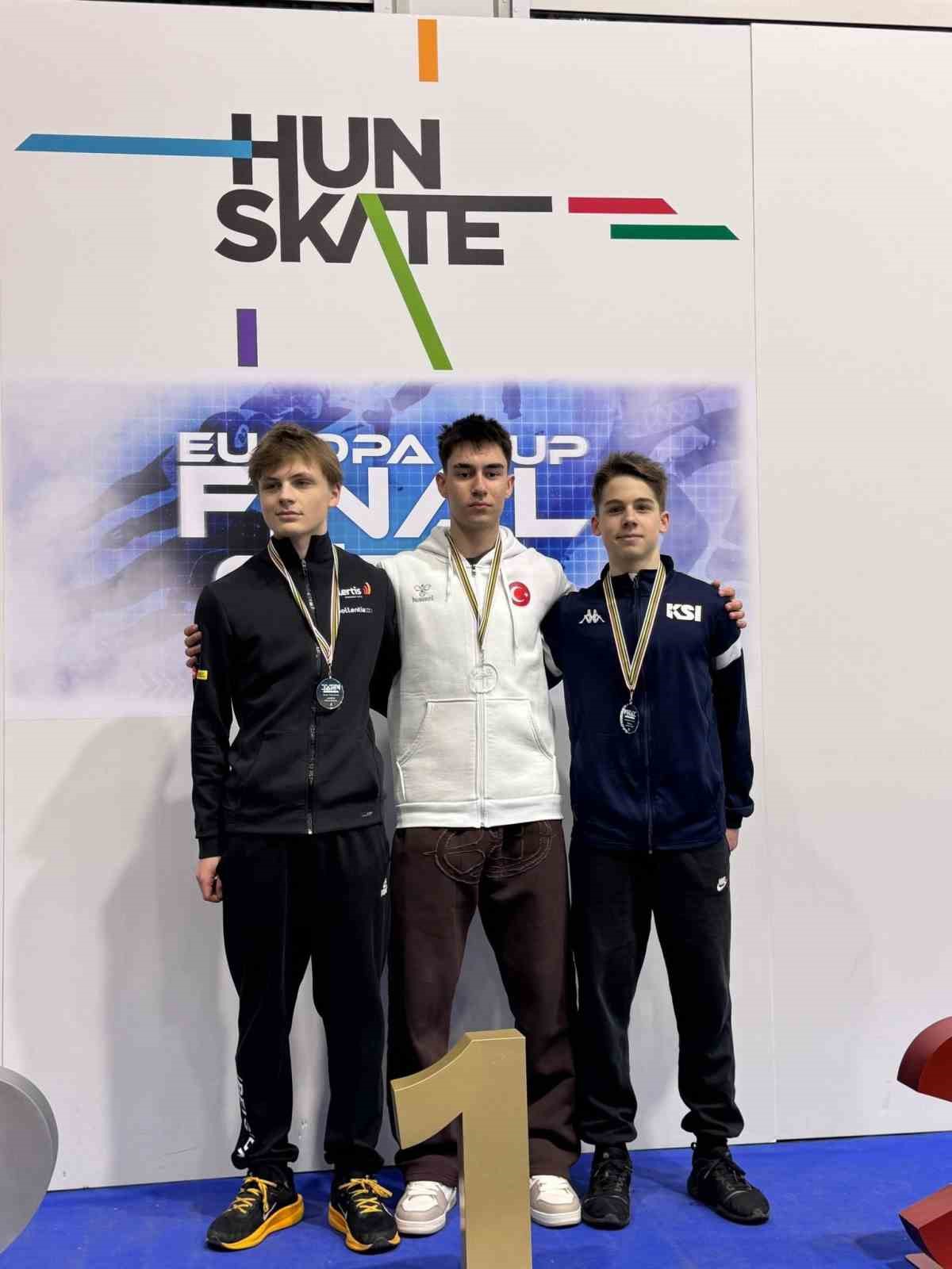 Sekmen’den şampiyona kutlama
