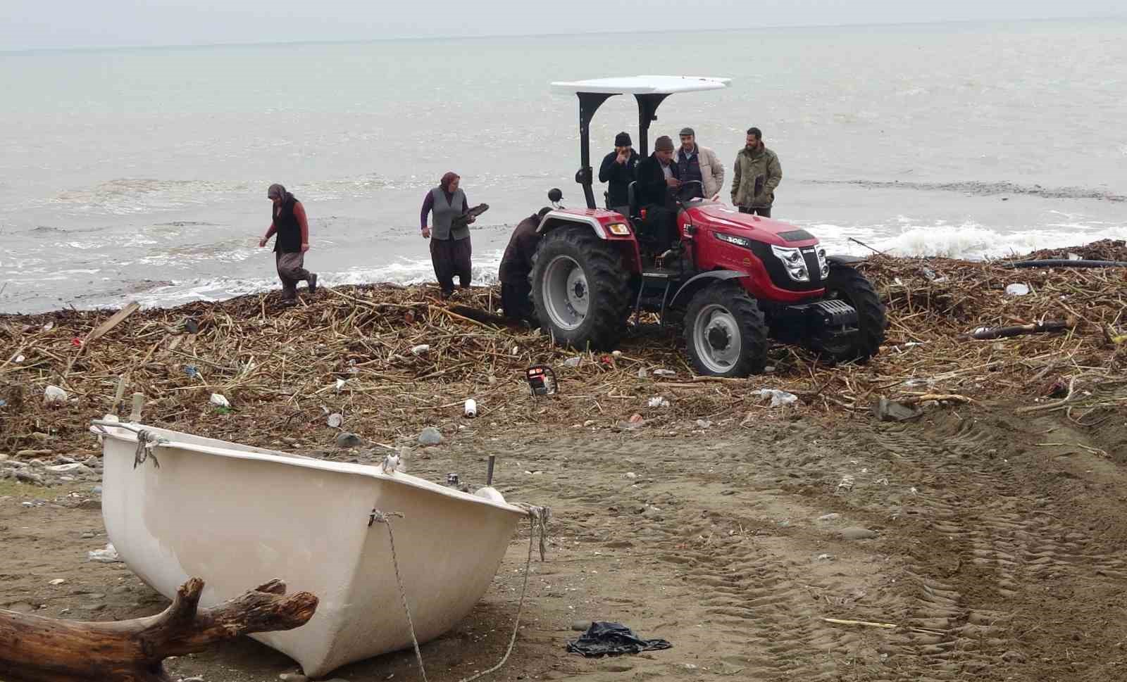 Sel sonrası ’milyonluk’ yazlıkların önünde ’ekmek’ mücadelesi
