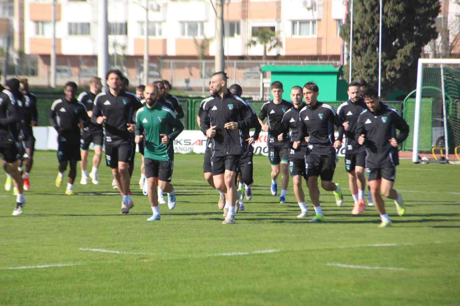 Selçuk İnan: "Her maçı kazanmak istiyoruz"
