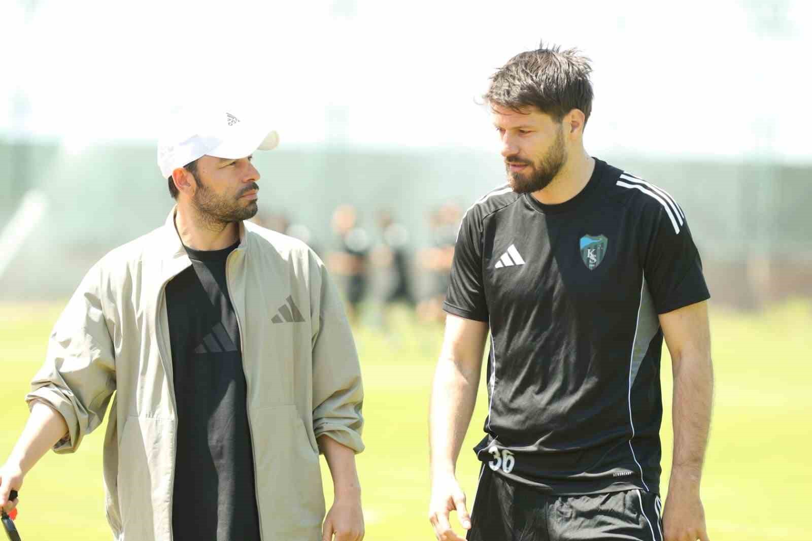 Selçuk İnan: "Kalan maçlarımızı kazanırsak ligi 8. ya da 7. bitirme ihtimalimiz var"
