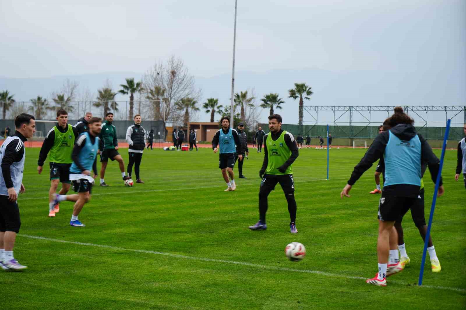 Selçuk İnan: "Sakatlıklar var ve çok geniş bir kadroya sahip olduğumuz da söylenemez"
