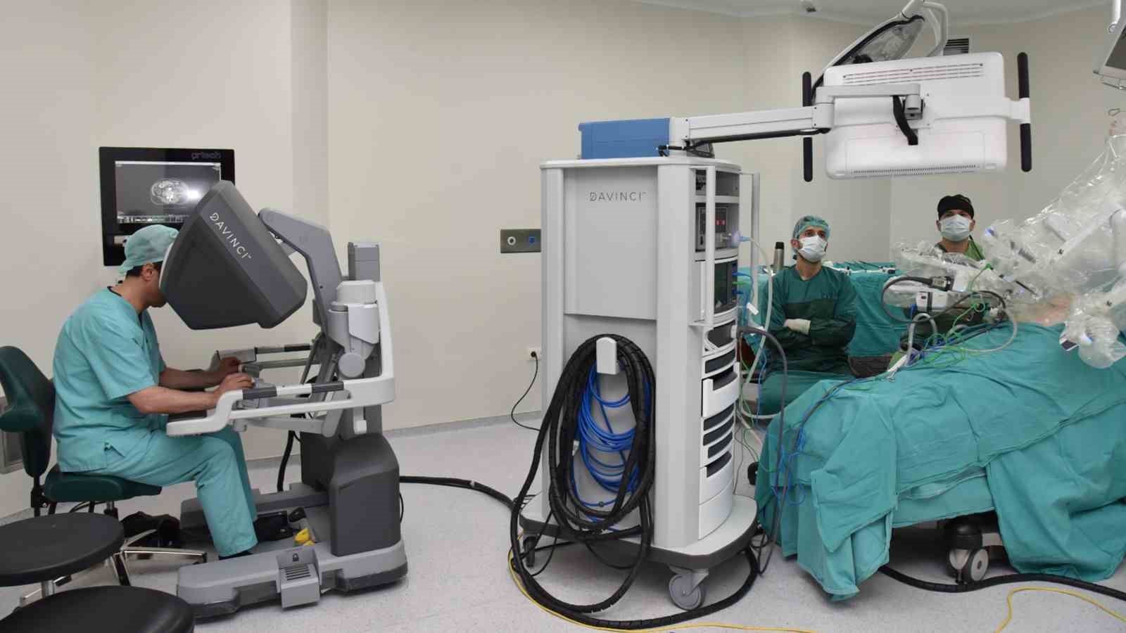 Selçuk Üniversitesinde sağlık hizmetleri ve eğitimde güçlü yatırımlar
Selçuk Üniversitesinde sağlık hizmetleri ve eğitimde güçlü yatırımlar