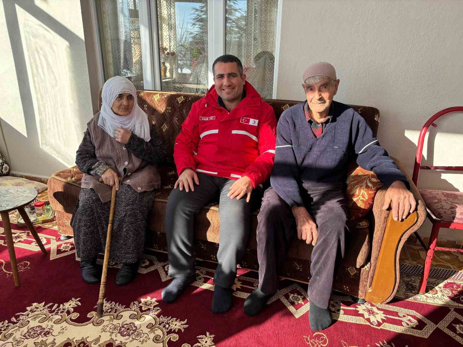 Selçuk Yay: "Büyüklerimiz bizim baş tacımızdır"
