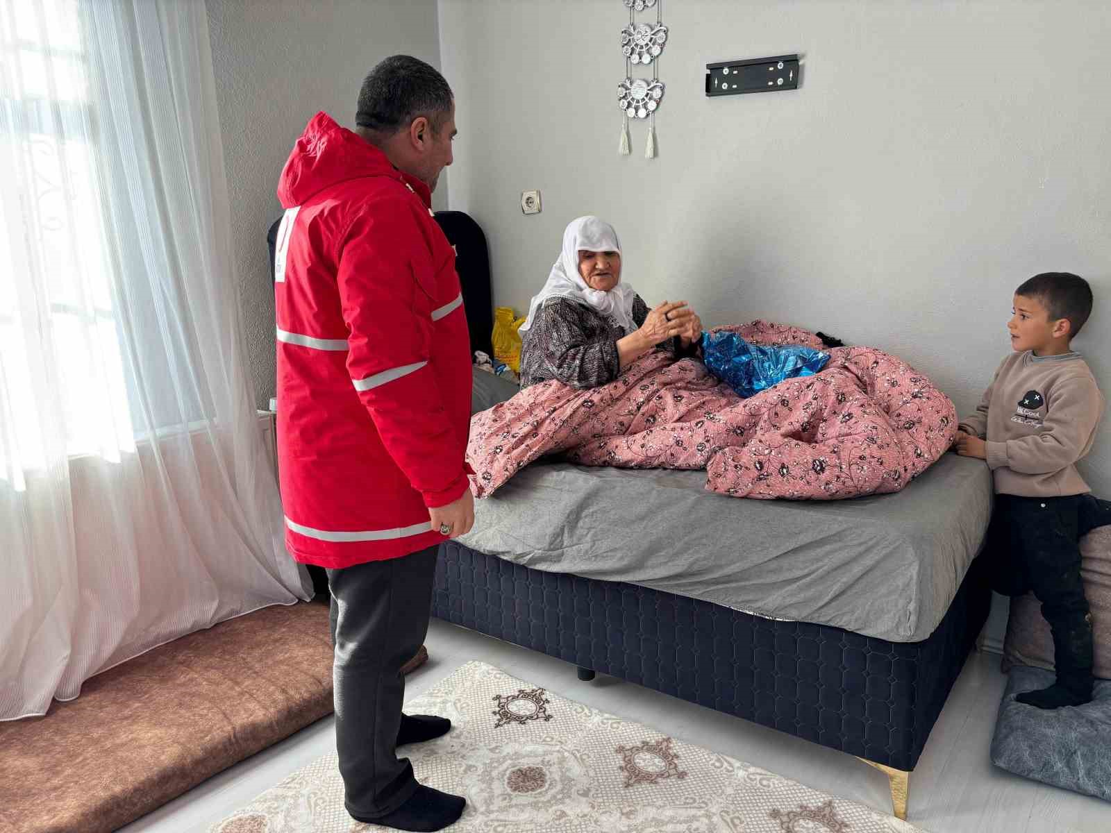 Selçuk Yay: "Büyüklerimiz bizim baş tacımızdır"
