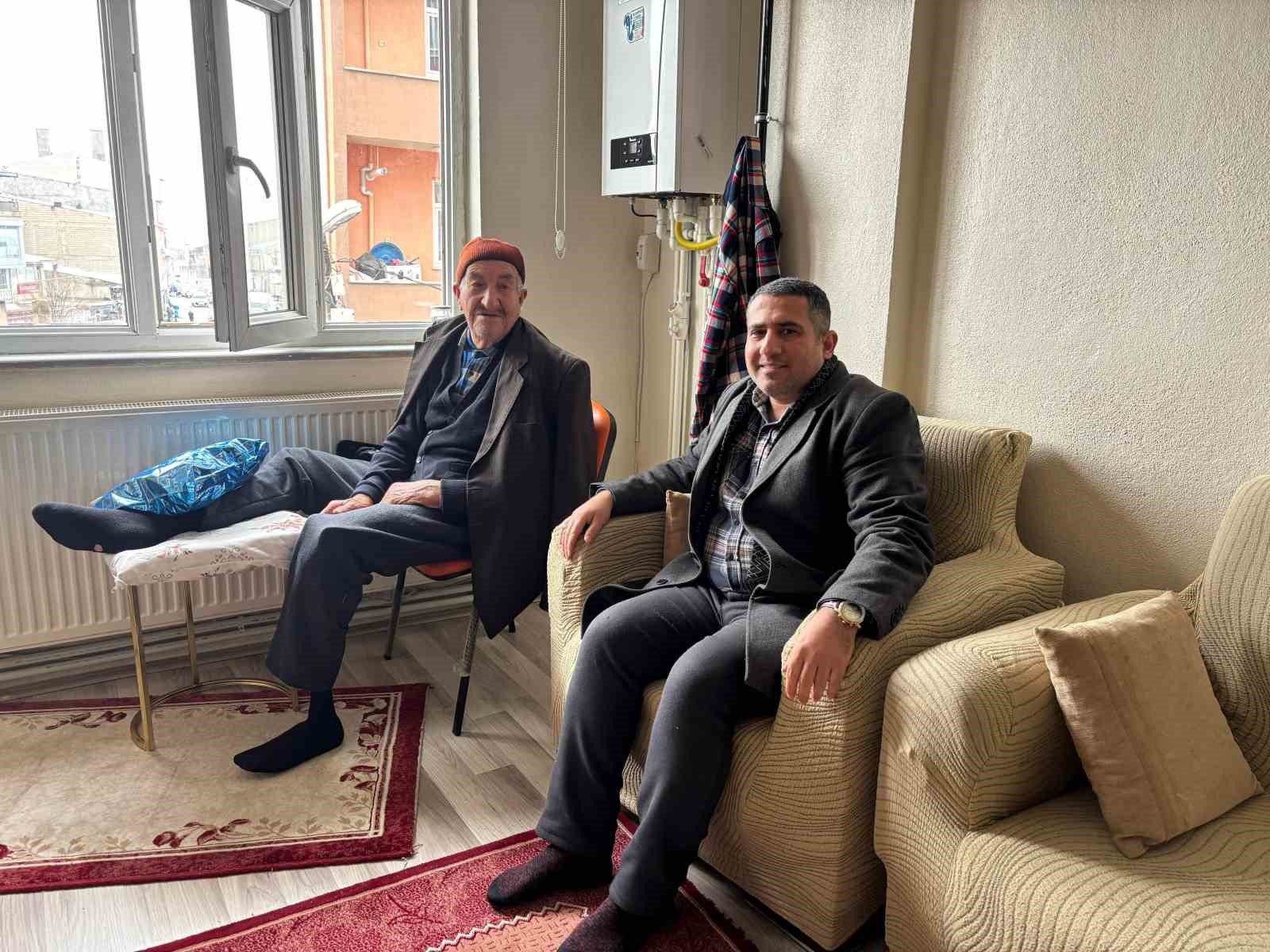 Selçuk Yay: "Büyüklerimiz bizim baş tacımızdır"
