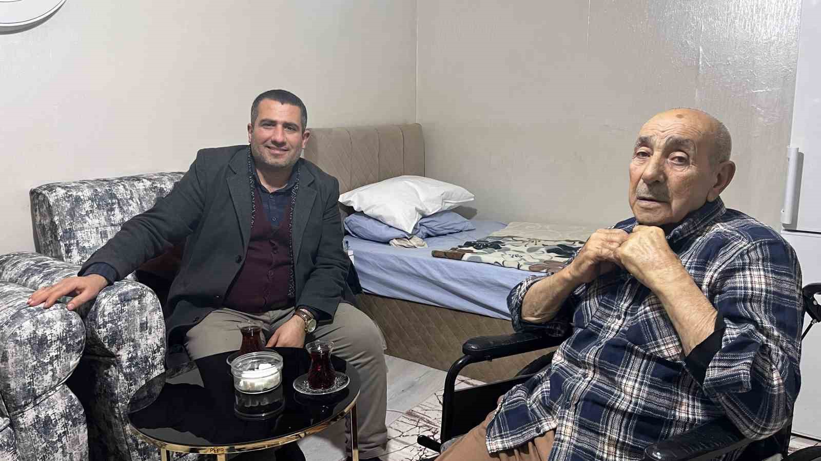 Selçuk Yay: "Büyüklerimiz bizim baş tacımızdır"
