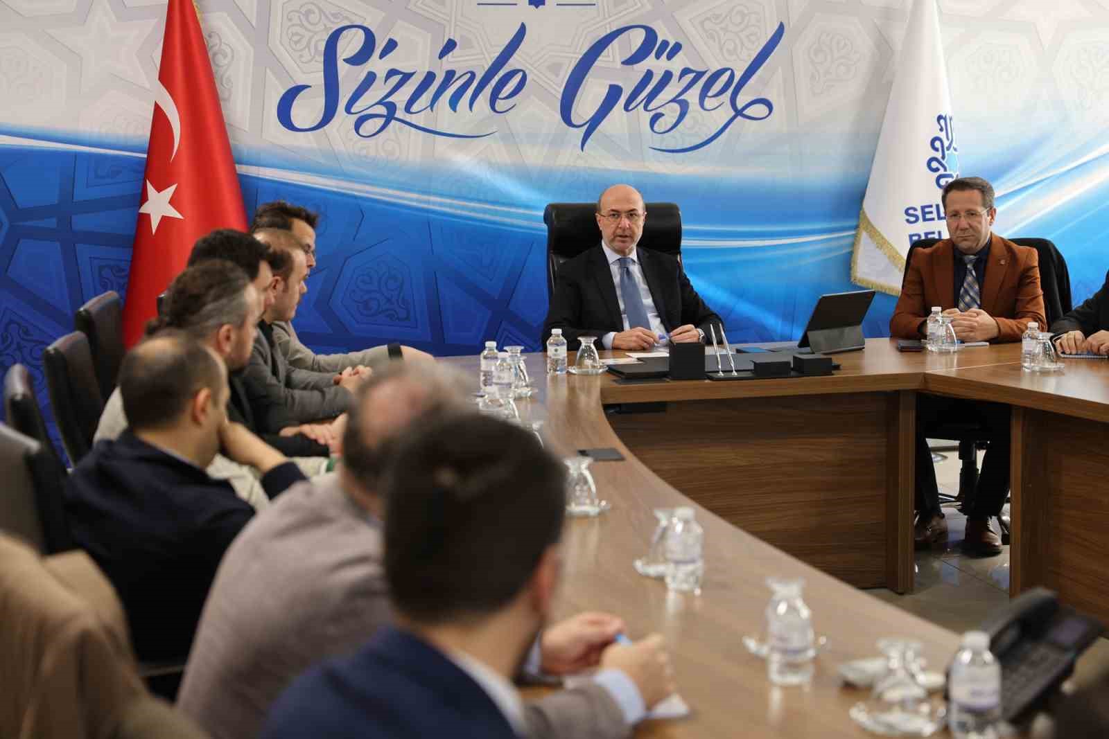 Selçuklu Belediyesi’nden dijital dönüşüm hamlesi: "E-imar yazılımı 2026’da hizmete giriyor"
Selçuklu Belediyesi’nden dijital dönüşüm hamlesi: "E-imar yazılımı 2026’da hizmete giriyor"