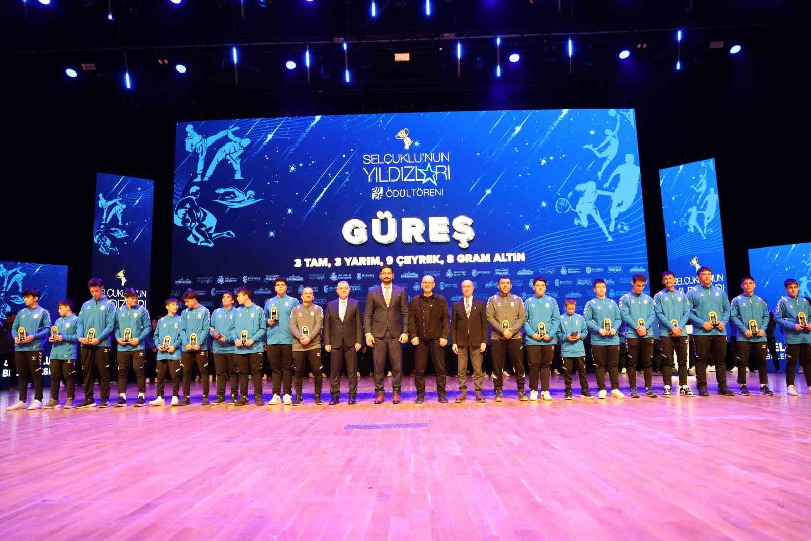 Selçuklu’nun yıldızları ödüllendirildi
Selçuklu’nun yıldızları ödüllendirildi