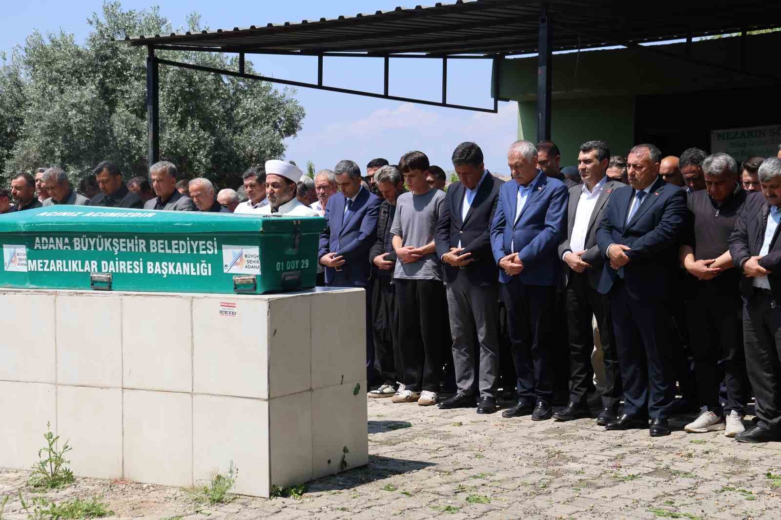 Selde hayatını kaybeden genç son yolculuğuna uğurlandı

