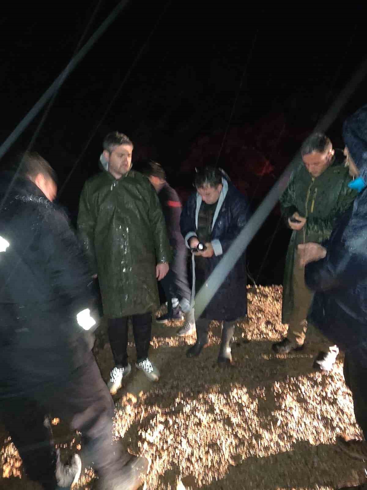 Sele kapılan şahıs için arama kurtarma çalışmaları sürüyor
