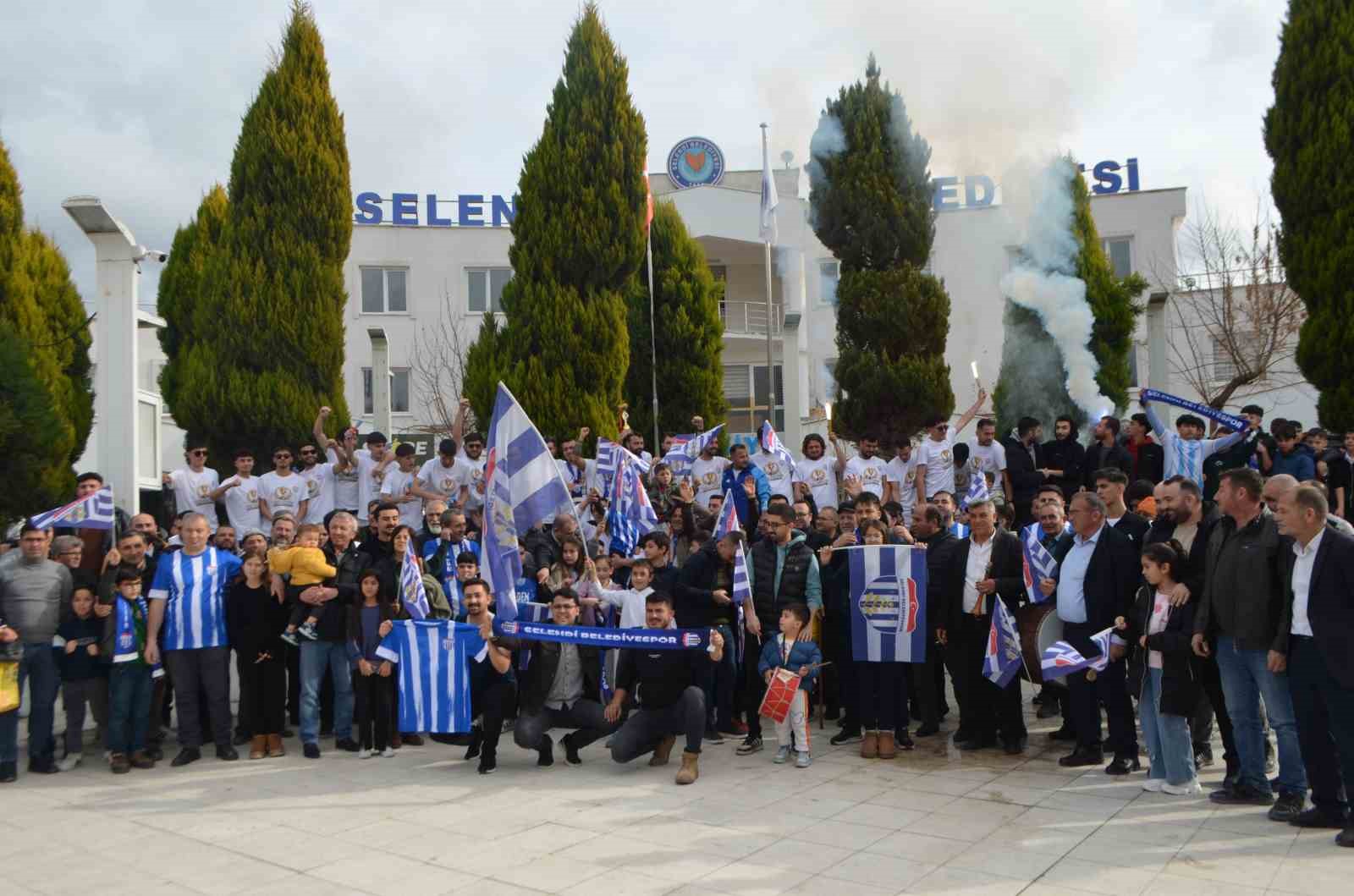 Selendi Belediyespor şampiyon
