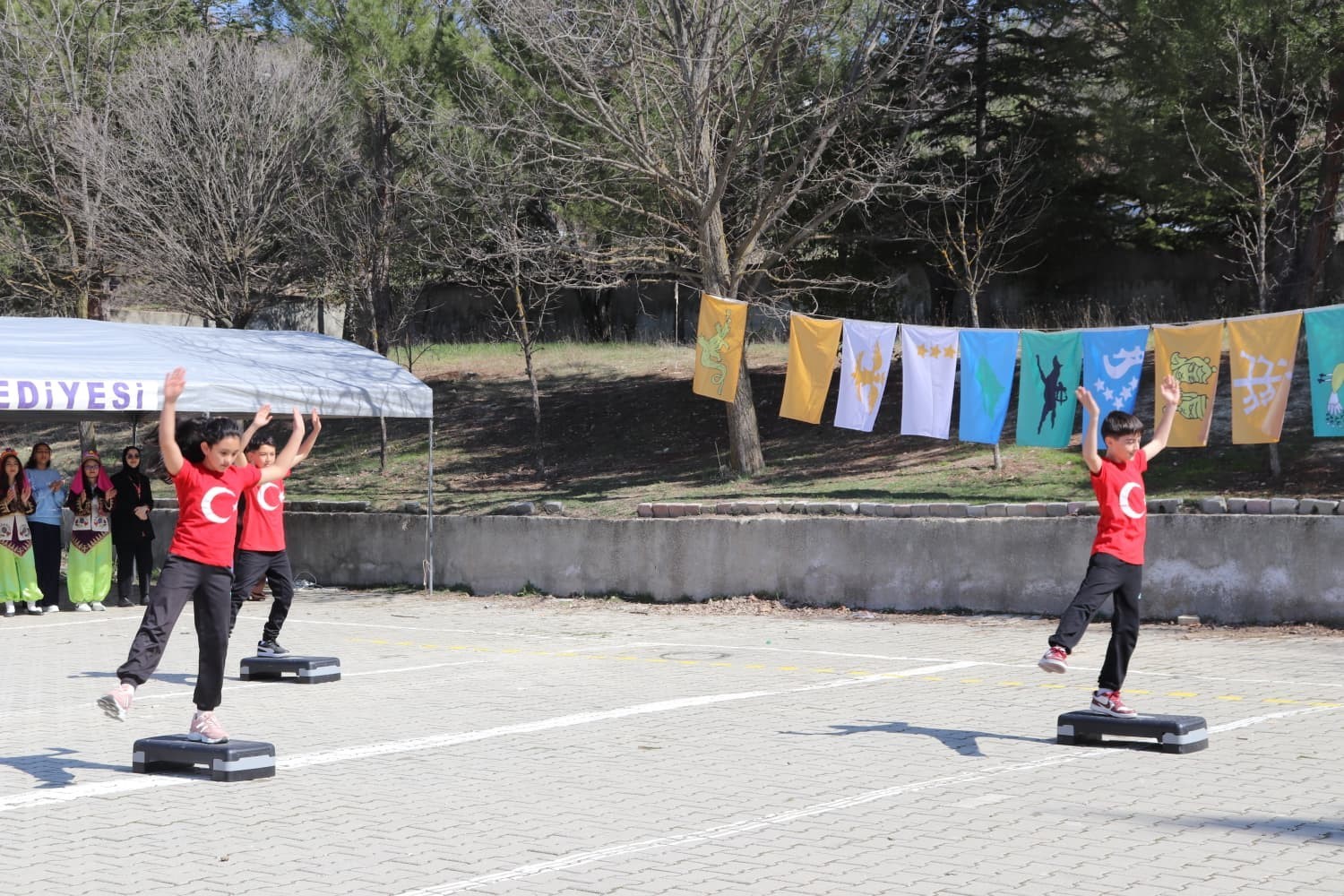 Selendi’de Nevruz coşkusu
