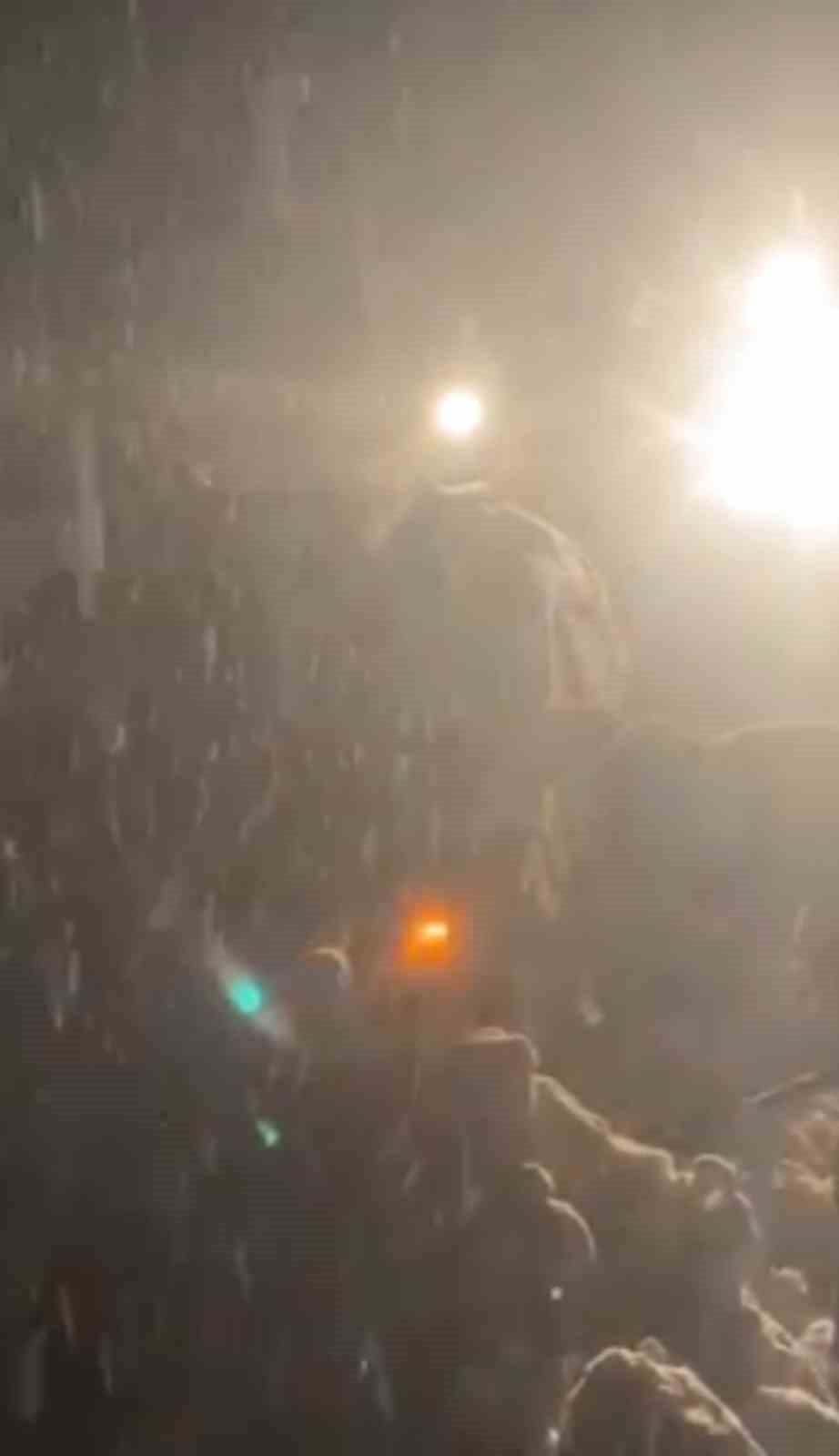 Şemdinli’de çığ altında can pazarı: Karayolları ekipleri zamanla yarışarak 3 kişiyi kurtardı
Şemdinli’de çığ altında can pazarı: Karayolları ekipleri zamanla yarışarak 3 kişiyi kurtardı