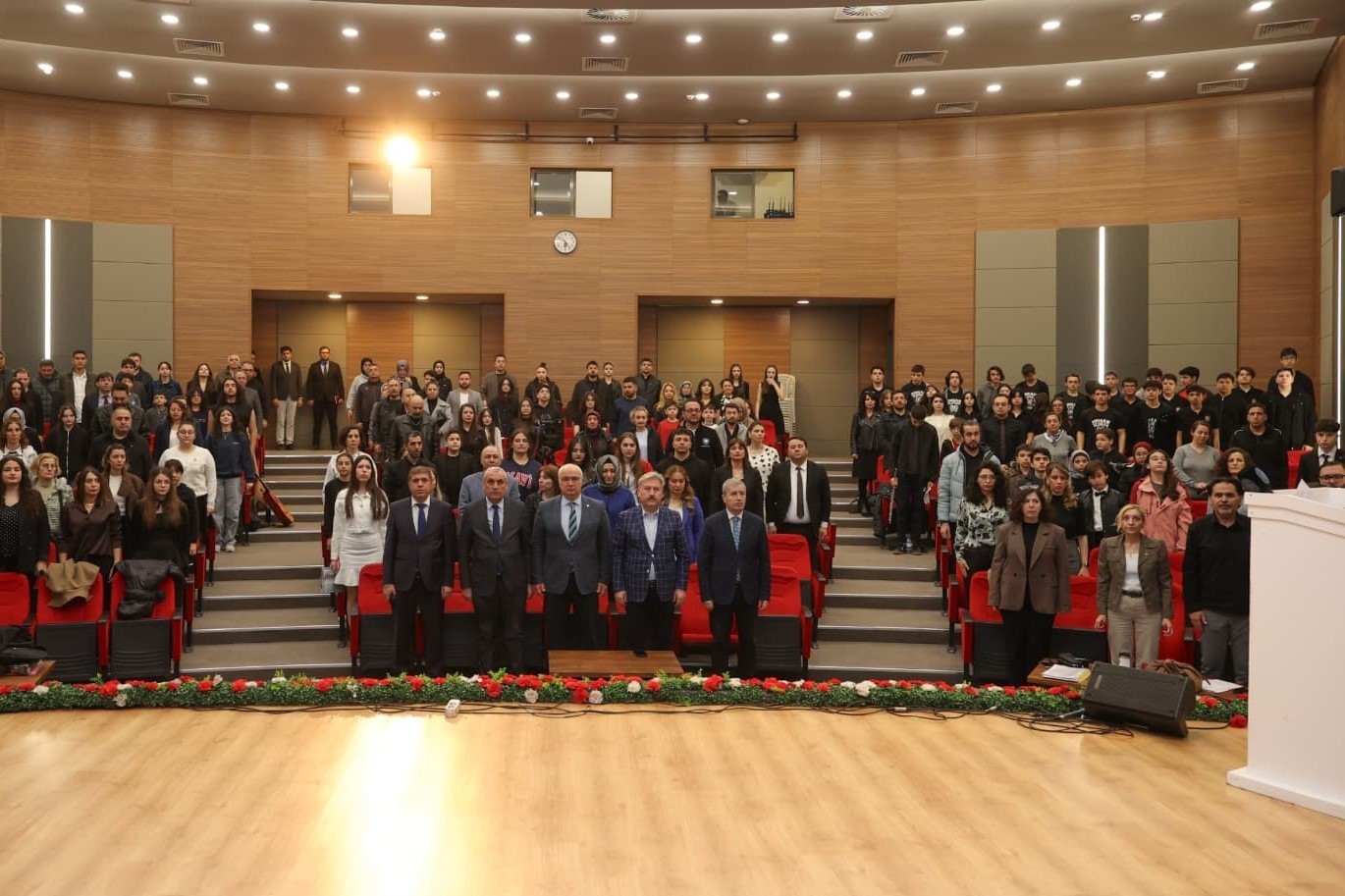 ’Sen Yaparsın Melikgazi’de başarılı olan küçük müzisyenler ödüllerini aldı
