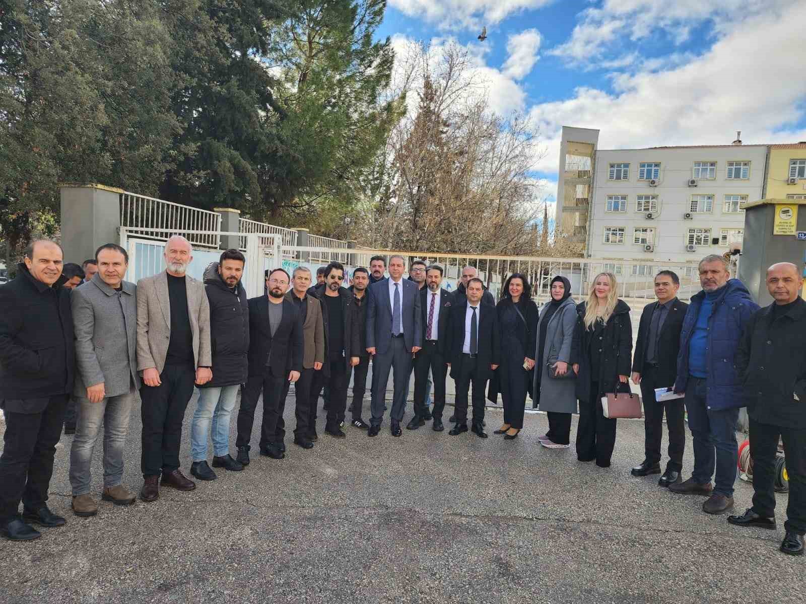 Sendikalardan saldırı girişimine tepki
