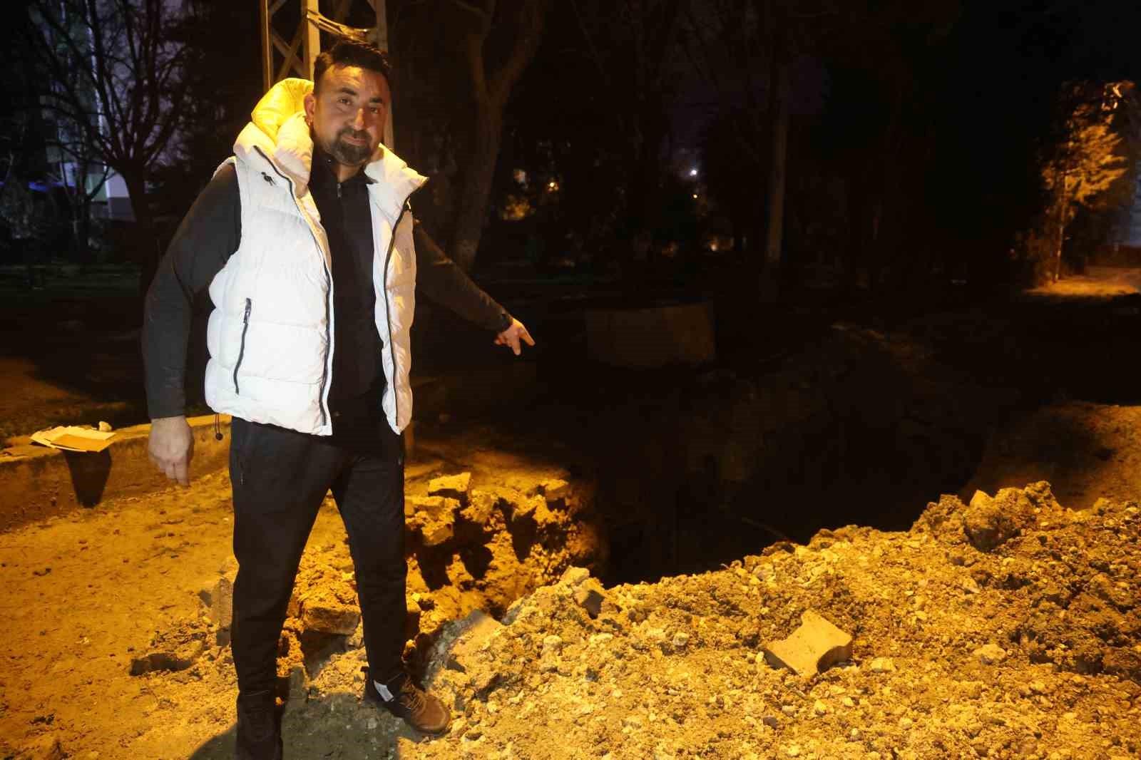 "Senin vicdanın kabul ediyor mu" sözlerine aldırış etmeden kanalizasyona beton döken firmaya rekor ceza
"Senin vicdanın kabul ediyor mu" sözlerine aldırış etmeden kanalizasyona beton döken firmaya rekor ceza