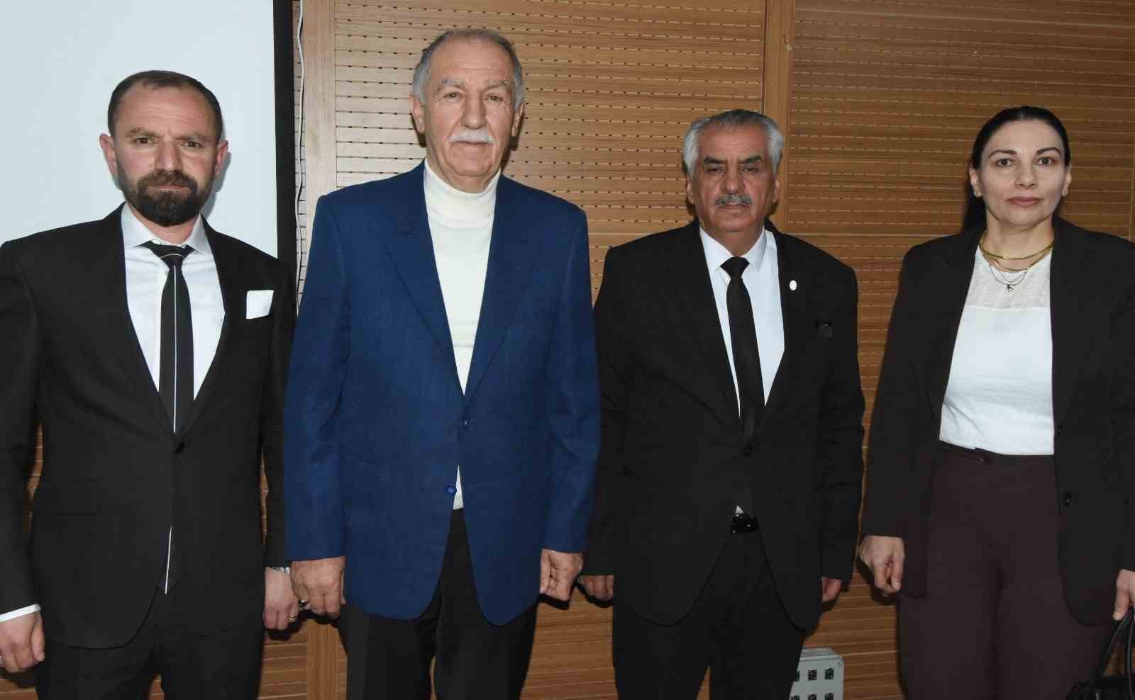 Şenkaya’da Esnaf Odası’na kadın eli
