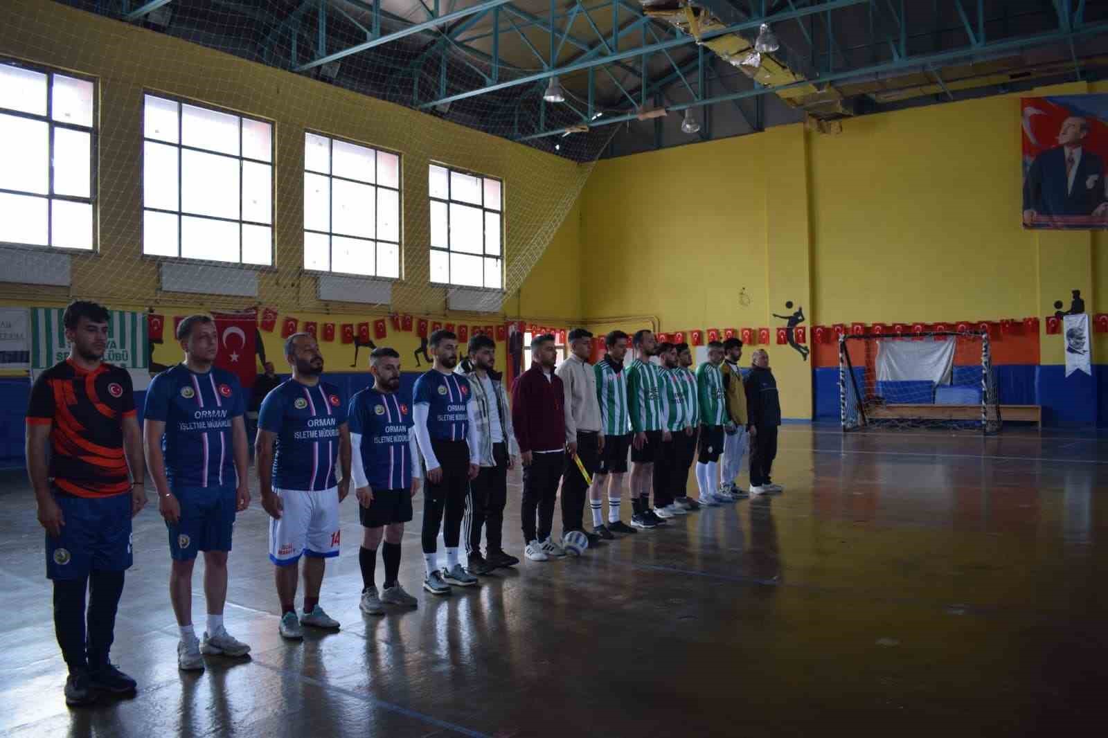 Şenkaya’da salon futbolu coşkusu
