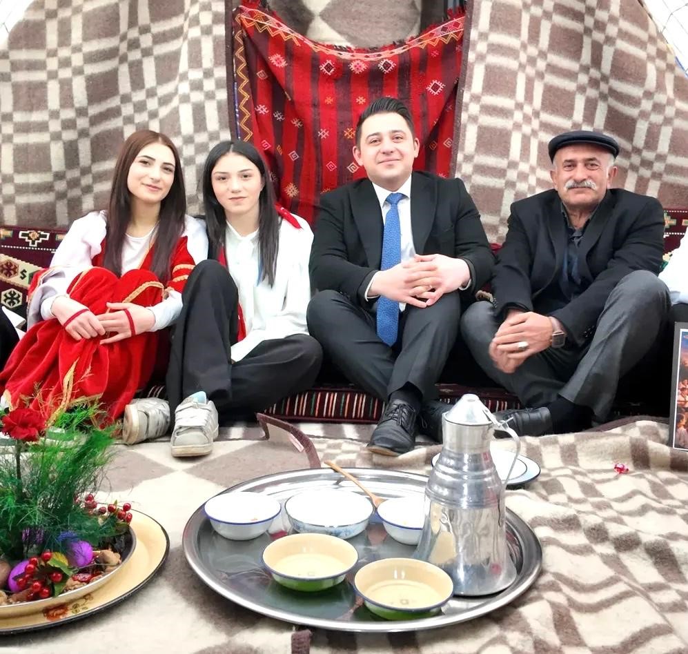 Şenkaya’da ‘Türk dünyası ve toplulukları’ haftası kutlandı
Şenkaya’da ‘Türk dünyası ve toplulukları’ haftası kutlandı