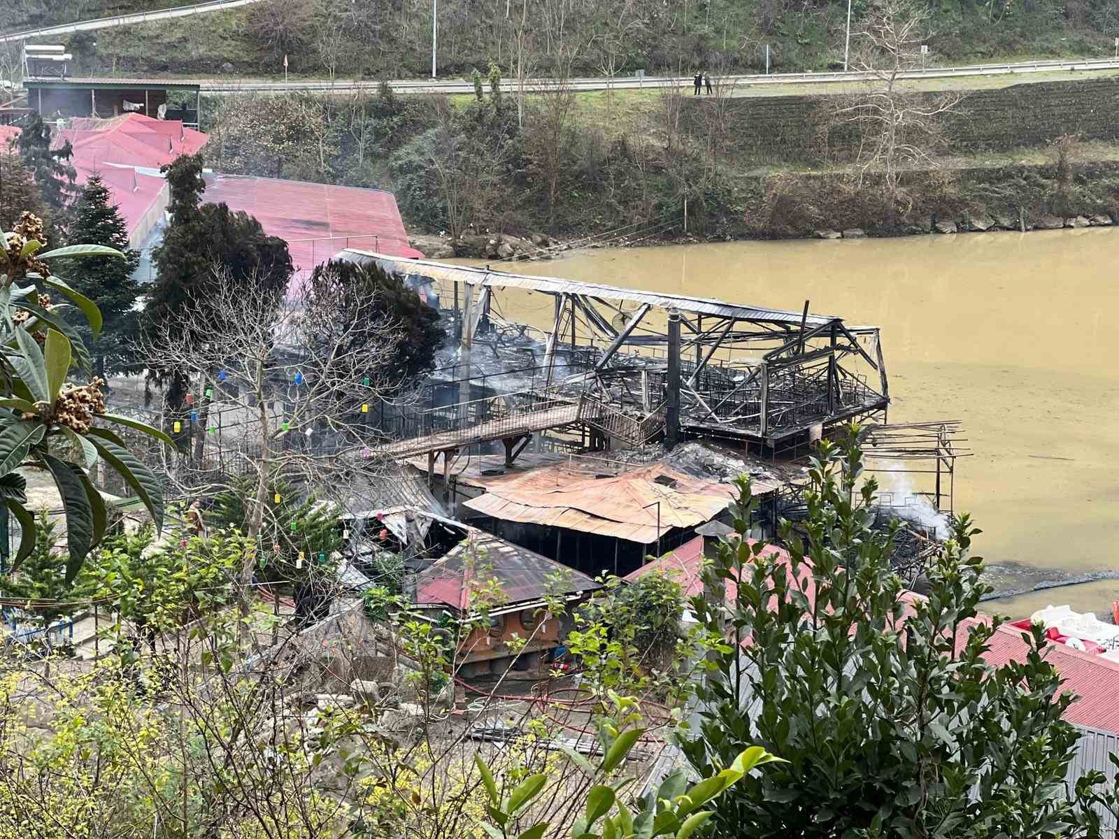 Sera Gölü’ndeki turistik işletmede yangın
