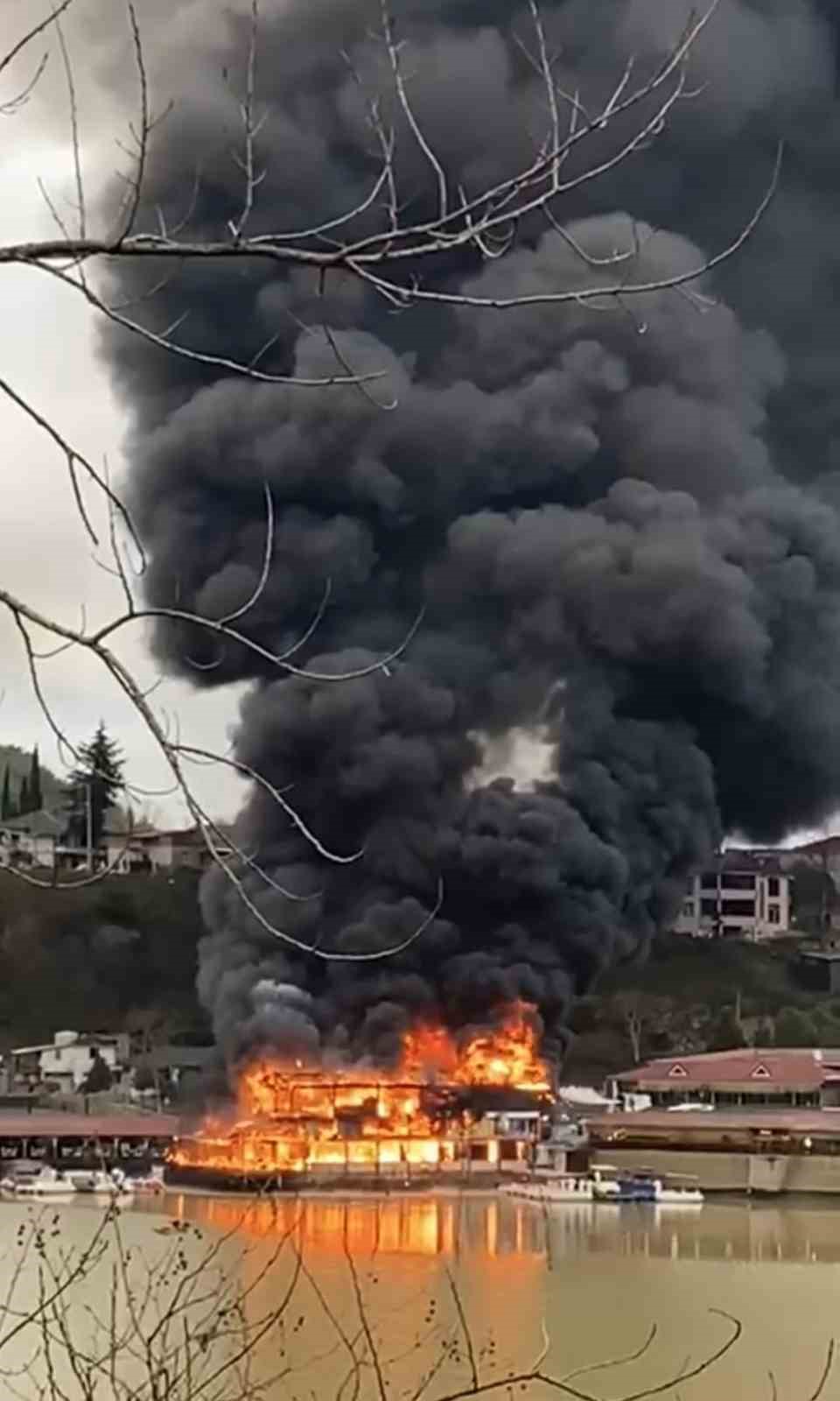 Sera Gölü’ndeki turistik işletmede yangın
