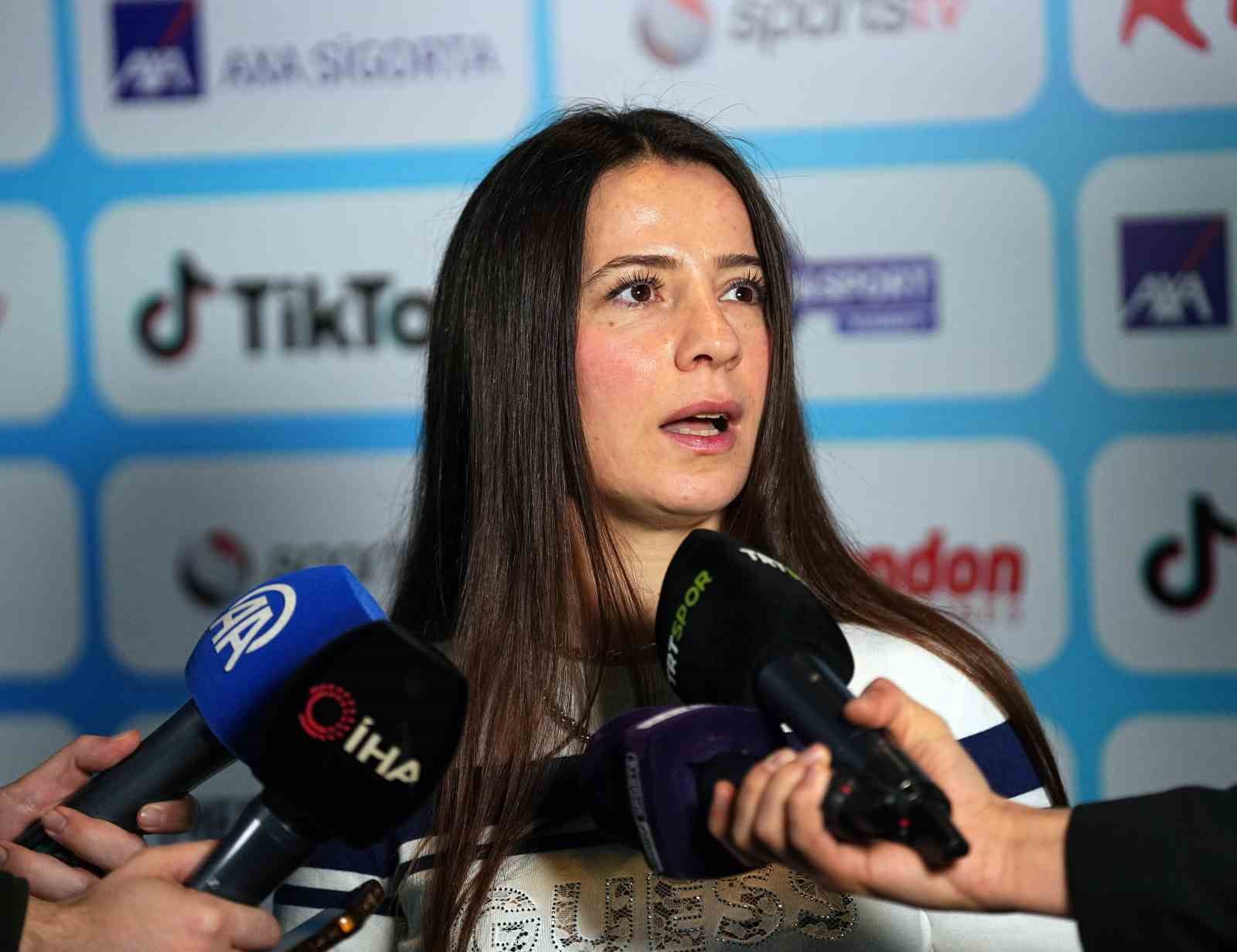 Serap Özçelik Arapoğlu: "Karatenin tekrar ayağa kalkacağı günü sabırsızlıkla bekliyorum"
