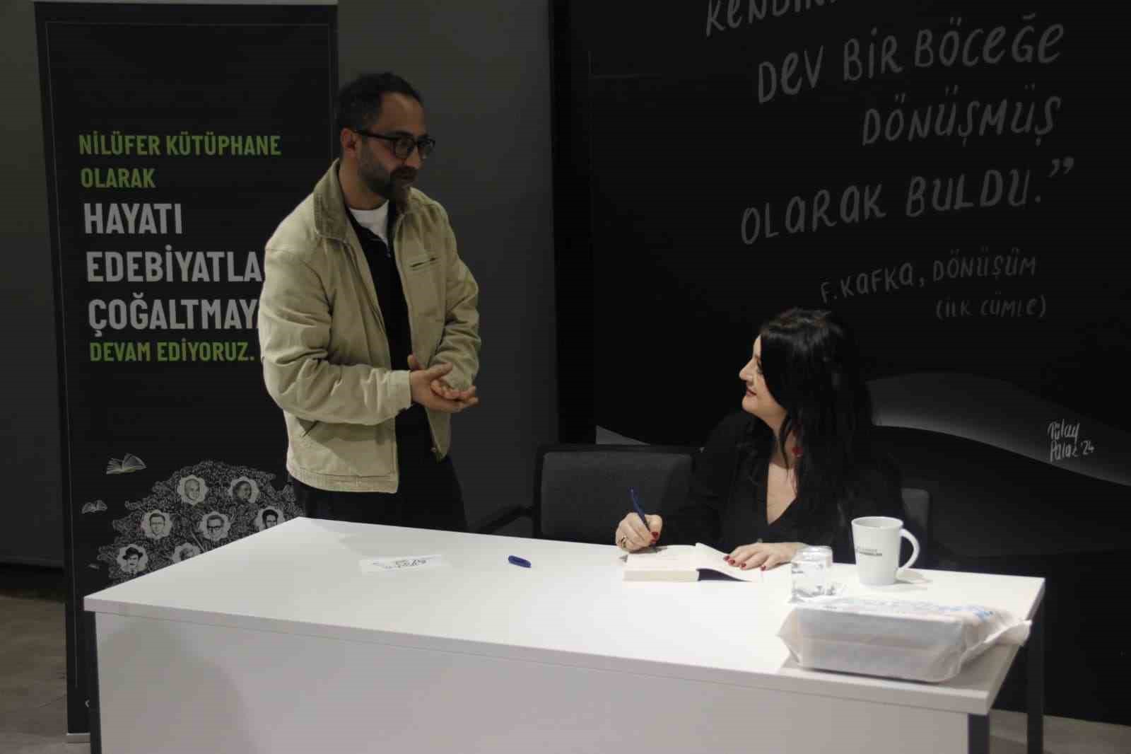 Seray Şahiner, son romanını doğduğu şehir Bursa’da anlattı
