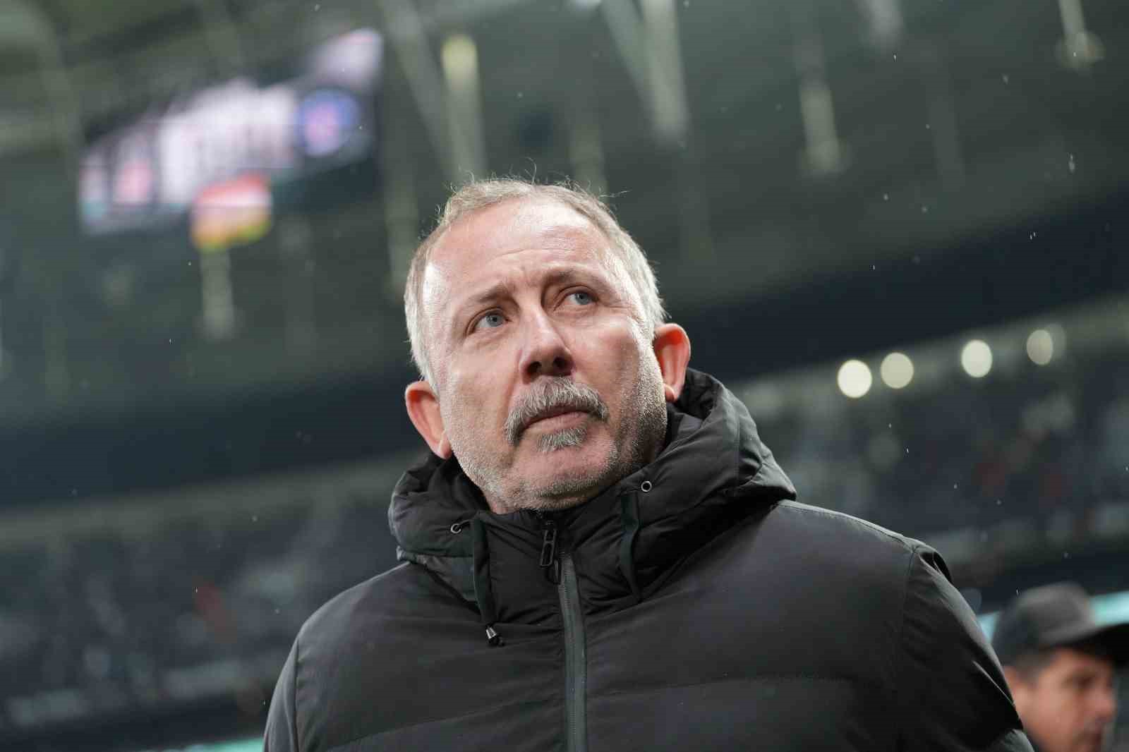 Sergen Yalçın’dan tek değişiklik
