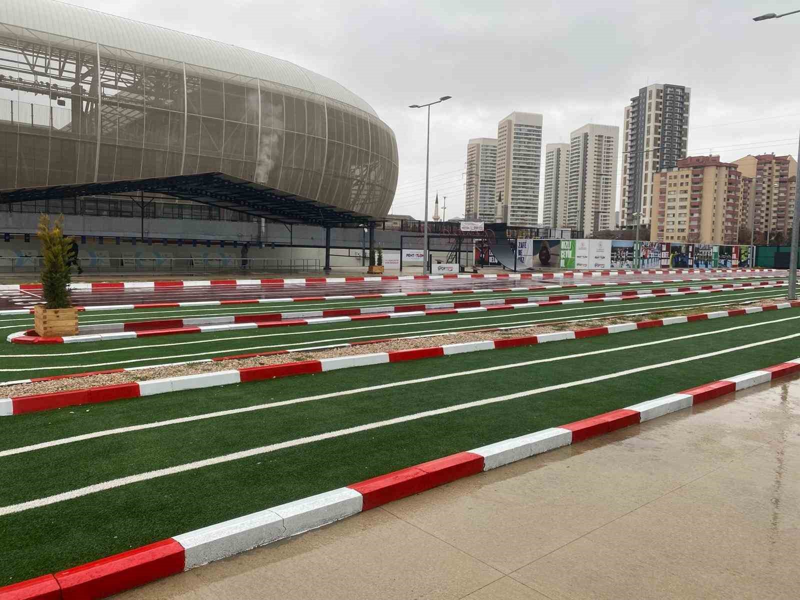 Serhat Aydın: "Türkiye’de ilk defa 5 branşın aynı anda yapılabileceği tesisi sporcularımıza kazandırdık"
