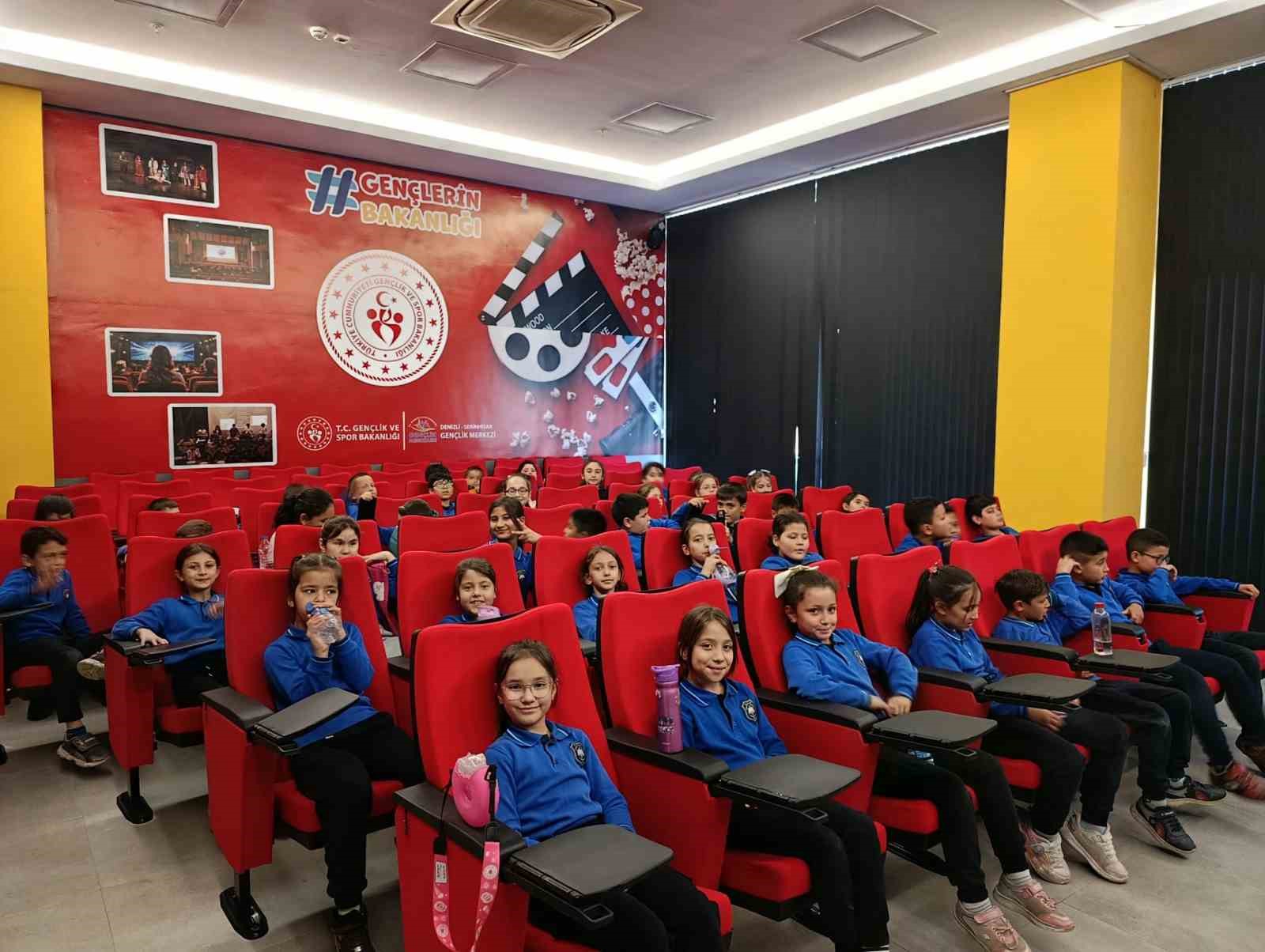 Serinhisar Gençlik Merkezi hizmete girdi
