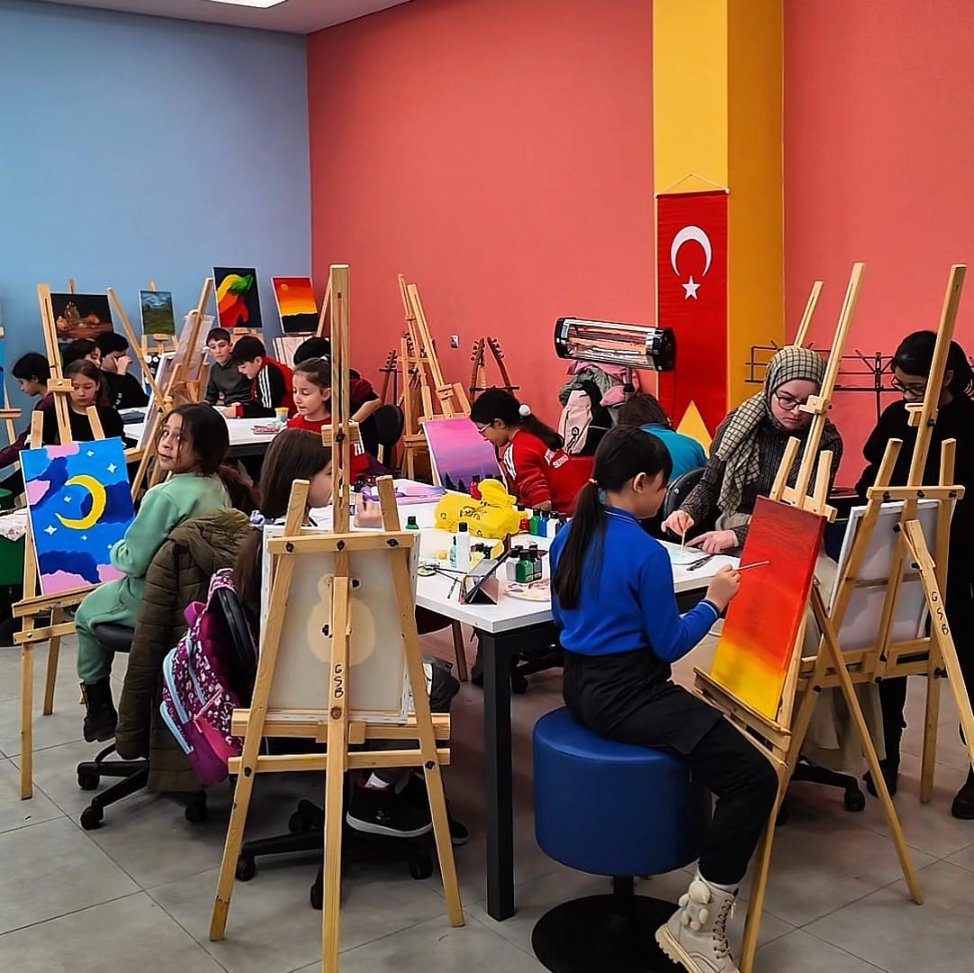 Serinhisar Gençlik Merkezi hizmete girdi
