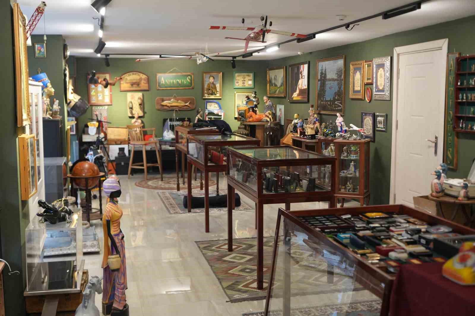 Servet değerindeki çakmaklar görenlerin ilgisini çekiyor
