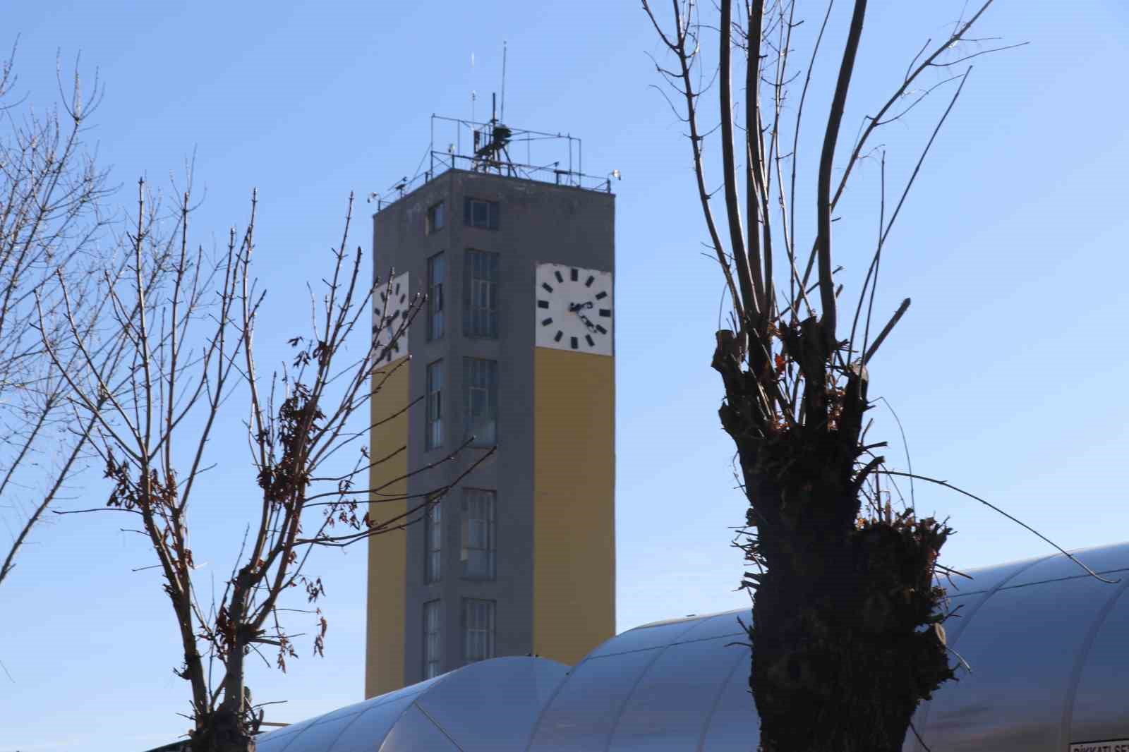 Sesi kentin her köşesinde yankılanıyor, 87 yıldır mesaisine devam ediyor
