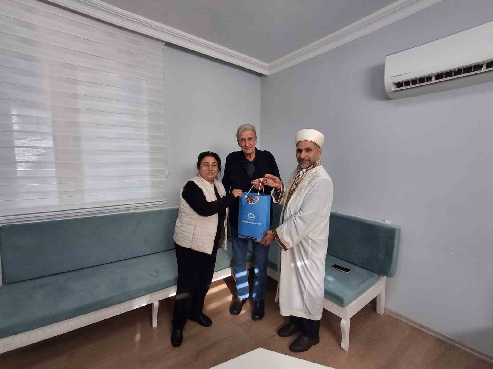 Seydikemer’de Alman Prinz, Müslüman oldu
