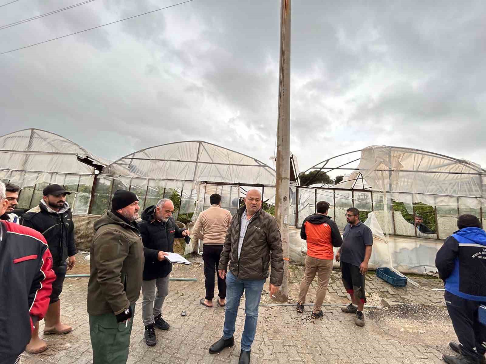 Seydikemer’de hortumun vurduğu seralarda hasar tespit çalışmaları başladı
